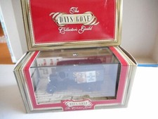 Lledo Coll Guild DG043037 1932 Morris Van "Put Out Your Paper.." + Ltd Ed Ce+box