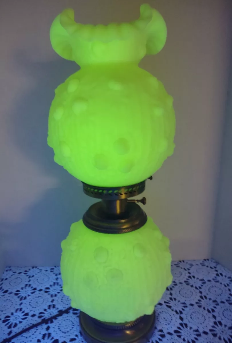 Fenton gone with the wind lamp deals