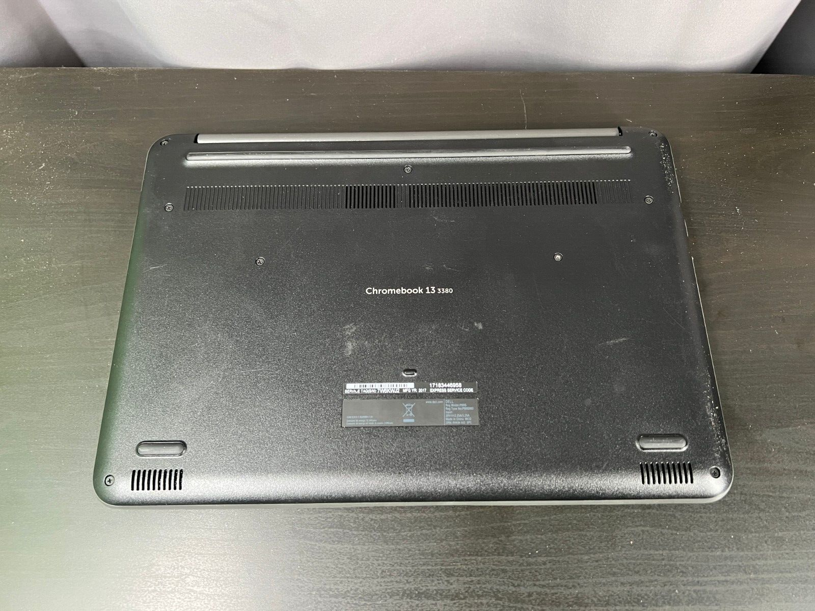 Dell Chromebook 3380 (13.3", Intel 1.60GHz, 4GB, 16GB, ChromeOS) with Charger - Picture 5 of 6