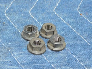Rear-Stabilizer-Shaft-Sway-Bar-Mounting-Bracket-Nut-Set-of-4-C4-Corvette-OEM
