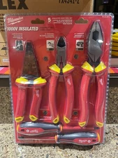 NEW!! Milwaukee 1000V Insulated Electricians 5-Piece Hand Tool Set - 48-22-2215
