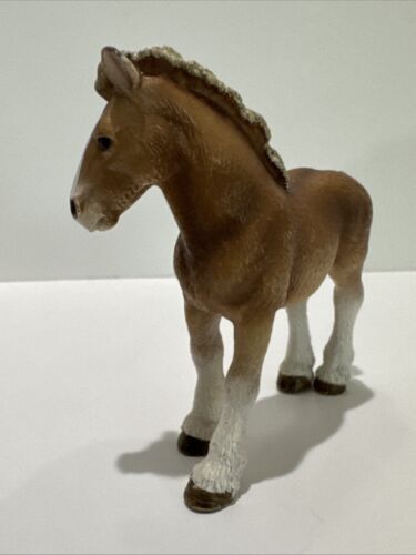 Schleich Clydesdale Fohlen Baby Pferd Tier Figur 2009 Rentner 13671 Bauernhof Spielzeug - Bild 2 von 8