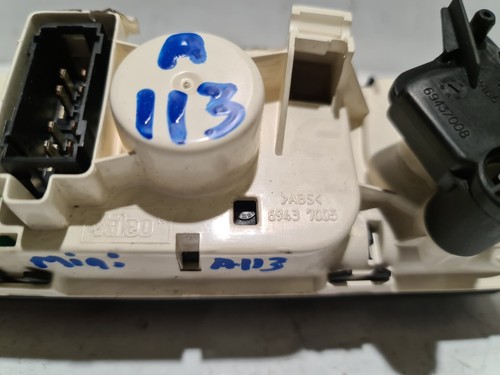 Mini Cooper S Climate Control Panel AC Heater Switch 2003 OEM 69437005 - Picture 11 of 12