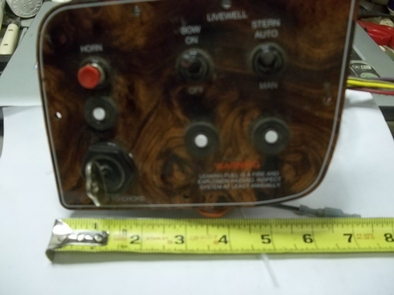 Marine Boat Key Switch Live Well Panel, Push to Choke,horn button eBay