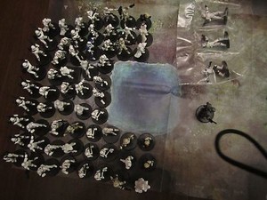 Star-Wars-miniatures-10-storm-troopers-with-cards-no-duplicate-free-shipping