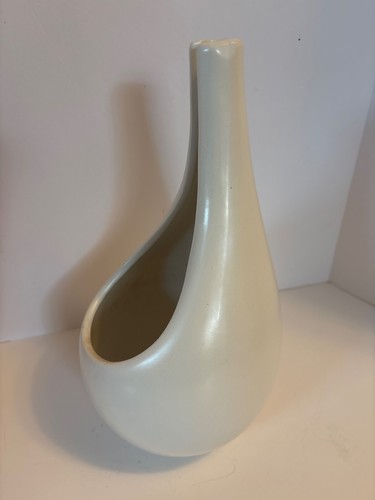 Art Pottery Hull 64 Continental Open Face Stig Linberg Pungo Style White MCM USA - Bild 4 von 7