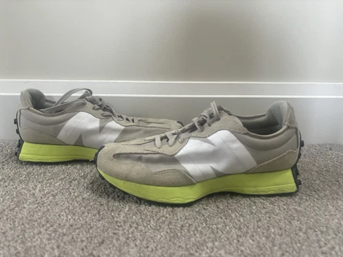 Scarpe da ginnastica uomo New Balance 327 beige e verde lime taglia UK 9 5