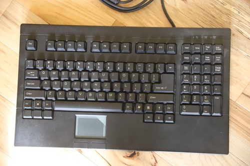 ADESSO Rackmount Touchpad Keyboard PS/2 ACK-730PB - Picture 2 of 5