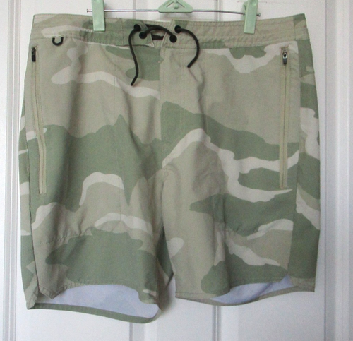 Roark Shorts Mens 34 Green Camo Layover 2.0 Trail Shorts Hiking Camp Stretch