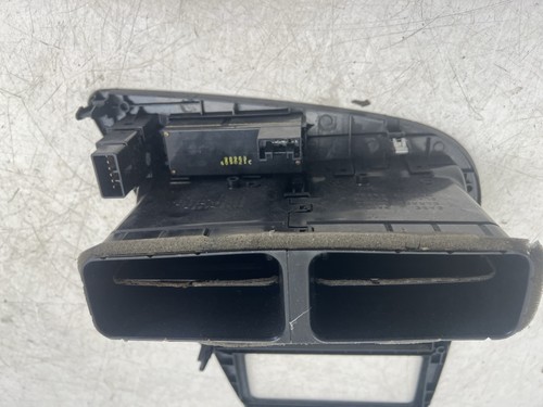 TOYOTA CELICA 94-99 ST202 ST205 Gen6 RADIO TRIM WITH VENTS 55670-20220 BLUE - Picture 9 of 9