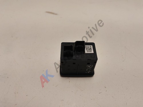 Iveco Daily 2014-Onwards Aux USB Input Socket Port FT73555829802065 - Picture 4 of 9
