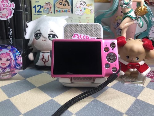 Canon IXUS140/ELPH130IS Pink-Smart IS, 8x Zoom, Wi-Fi, Lovely Pink Camera - Picture 2 of 2