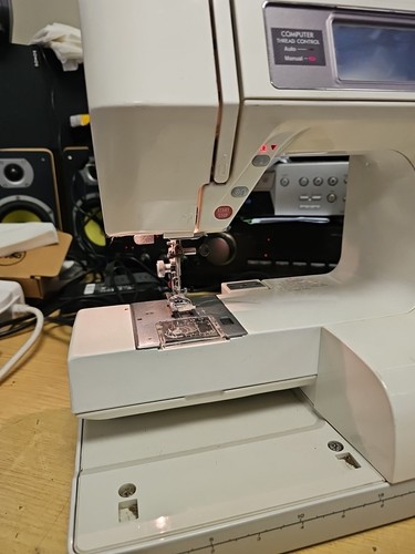 New Home by Janome Memory Craft 8000 CE sewing machine-POWER TESTED ONLY/SPARES. - Picture 13 of 24