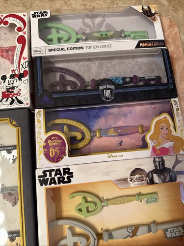 Gran Lote De 18 Llaves Disney Tienda Disney Exclusivas De Disney Totalmente Nuevas - Imagen 8 de 24