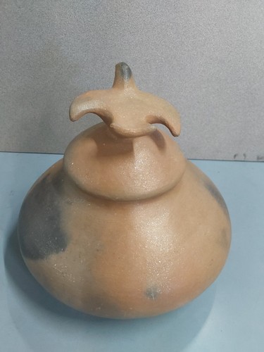 Vintage Taos Pueblo Micaceous Pot with Handle - Picture 2 of 6
