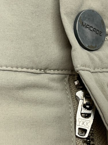 Macade Golf Size 34 Regular Slim Fit Men Trousers Jogger Pants Performance Khaki - Picture 2 of 9