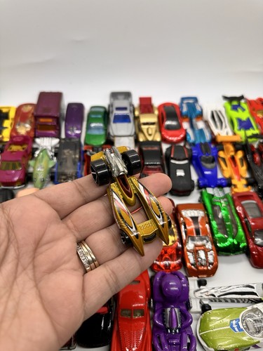 45 Vintage Hot Wheels Cars Die Cast Lot Metal Plastic Cars Toy Story Classic - Picture 20 of 24