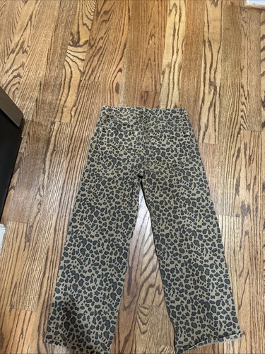 Pantalones cortos con estampado de leopardo American Eagle - Imagen 2 de 3