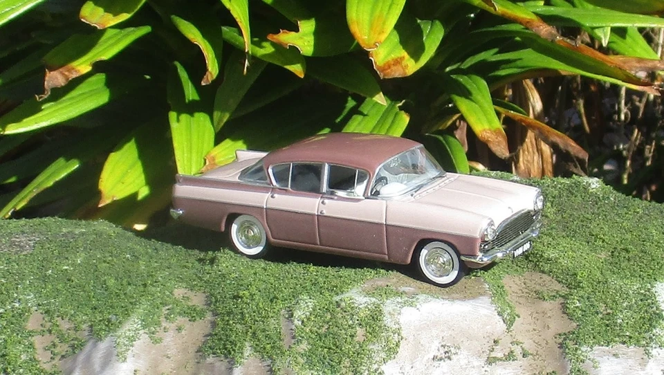 Vauxhall Cresta 1961 PA como nuevo Dusk Rose escala 1/43 en caja como nueva Foto 2 de 4