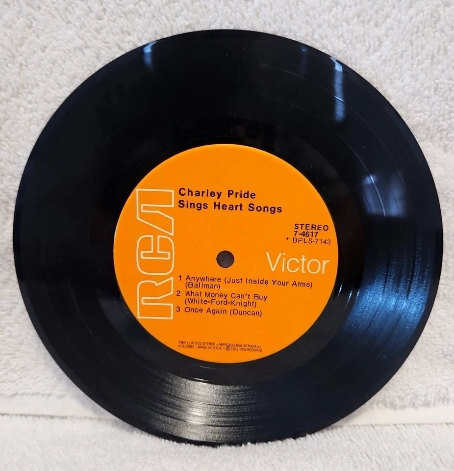 Charley Pride Sings Heart Songs - 11972 RCA Victor 7" 33 RPM EP Mini Album NM Foto 3 de 4