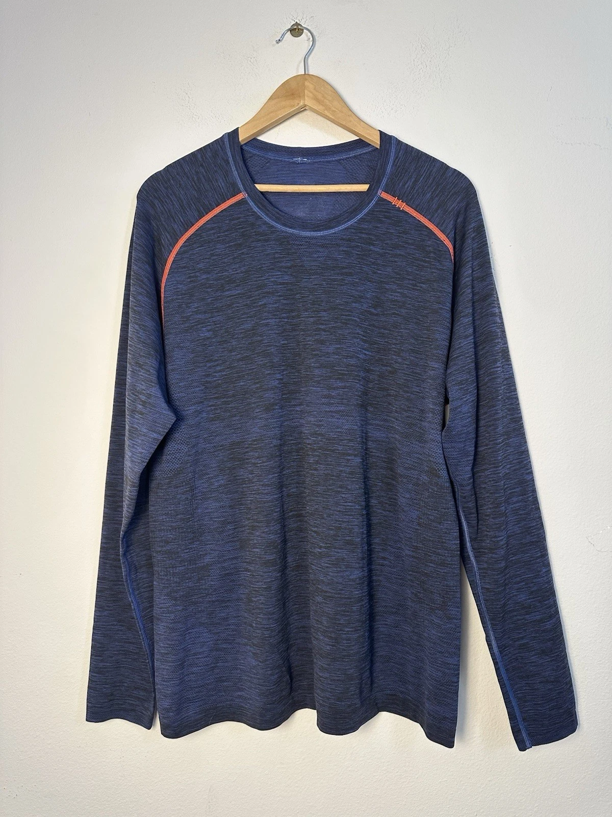 Lululemon Metal Vent Tech Long Sleeve Shirt Men's Size XL Indigo Blue