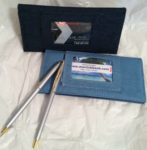 Juego de 2 fundas de chequera con bolígrafos dos tonos denim algodón ventana de identificación nuevo - Imagen 1 de 8