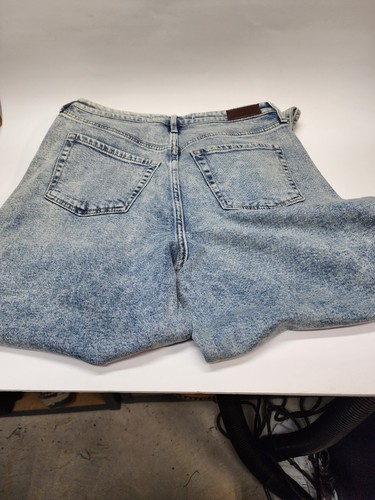 Hollister CURVY HIGH-RISE MOM JEANS Size 28W x 27L New With Tags - Picture 4 of 7