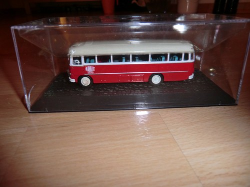 Ikarus 311 Bus 1960 Atlas Edition Maßstab 1:72 Hersteller IXO - Bild 3 von 4