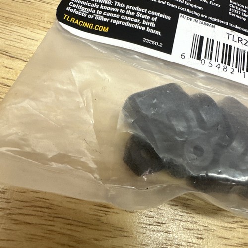 TLR234088 TLR Carpet/Astro Gen II Rear Hub Set, +3mm: All 22 - Picture 7 of 7