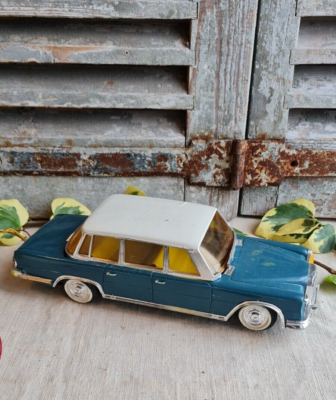 JOUET ANCIEN TIN Toys Made In Japan Mercedes Benz 220S Automatic Jack