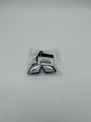 LANCER EVOLUTION 9 FRONT BUMPER EMBLEM, OEM MITSUBISHI - 第 1/2 張圖片