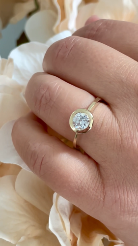 14k Solid Yellow Gold Round Cut Moissanite Engagement Ring Beze Solitaire 1.00ct - Video 1 of 1