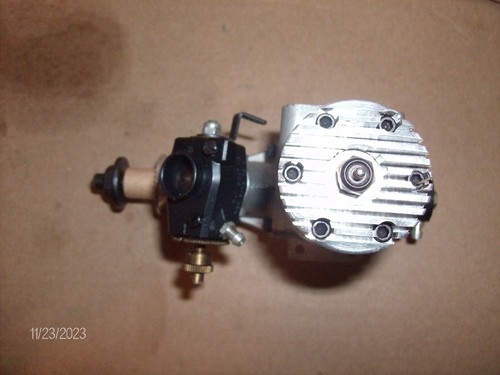 K&B 40 PERRY CARB and PUMP MODEL ENGINE NIB - Picture 6 of 10