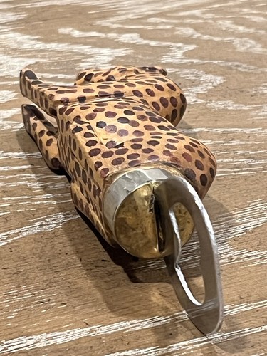 Vintage Hand Carved Seating Cheetah Bottle Opener - Picture 13 of 15
