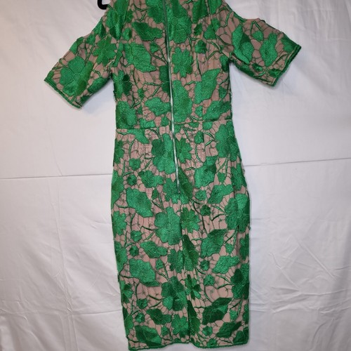 Grace And Hart Gown Size 10.. Wd - Picture 5 of 7