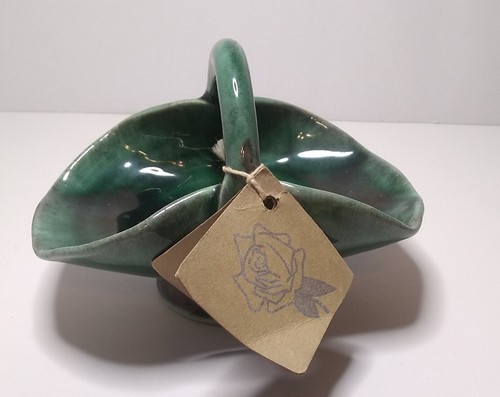 Small hand turned Pottery Basket dark green Glaze signed Ineke Victoria Canada  - Picture 3 of 9