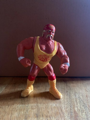1992 WWF Hasbro Series 3 Hulk Hogan with Hulkaplex...