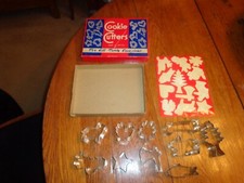 Vintage 1950's- 60's Cooky Cutters Metal Cookie Cutter Original Box Set of 10