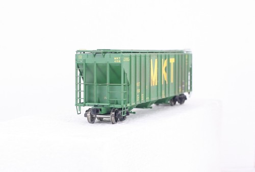 Walthers PROTO 920-106138 Evans 55’ 4780 3 Bay Covered Hopper MKT 4156 Weathered - Picture 3 of 9