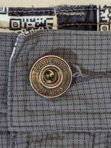 Vintage Lululemon Shorts Men **31 x 10.5" Athletica Casual Chino Grey Check - Picture 10 of 13