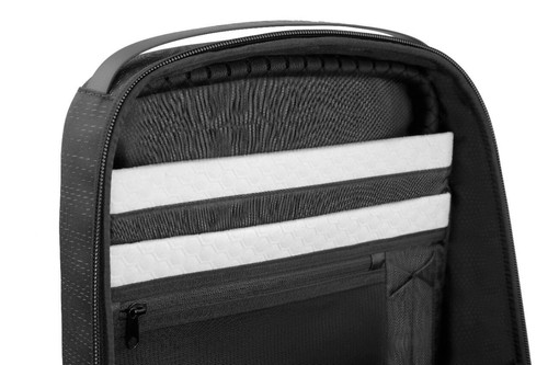 Mochila utilitaria Dell Alienware Horizon 28L hasta 17 pulgadas para computadora portátil suave Nylex negra - Imagen 3 de 9