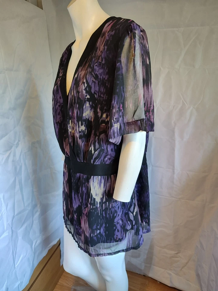 DAMART purple & black print V neck short sleeve chiffon blouse top size 22 - Image 4 of 4