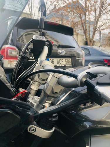 Bay4Global Handlebar Risers for Yamaha MT10 '16 - '21 - 0.98" up - 25mm up Gray - Picture 5 of 12