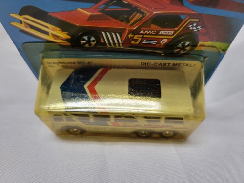 Hot Wheels Vintage 1980 Greyhound MC-8 Bus White HK on Ruff Card CrackFREE BP - Picture 3 of 9