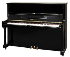 Yamaha U1 121 Klavier Piano Schwarz Hochglanz poliert gebraucht Art 00117157