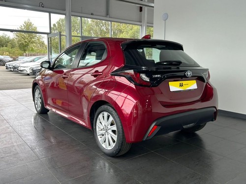 2021 Toyota Yaris 1.5 VVT-h Icon Hatchback 5dr Petrol Hybrid E-CVT Euro 6 (s/s)  - Picture 8 of 23