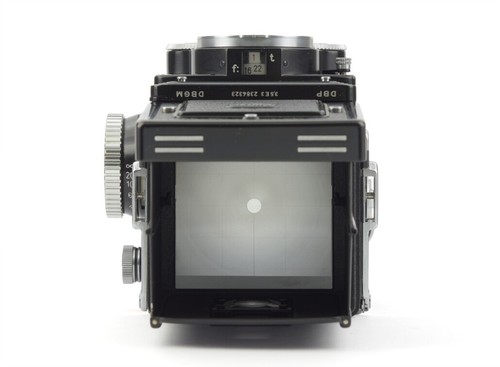 Cámara fotográfica Rolleiflex 3.5 E3 TLR con Xenotar 3.5/75 mm y accesorios - Imagen 7 de 15