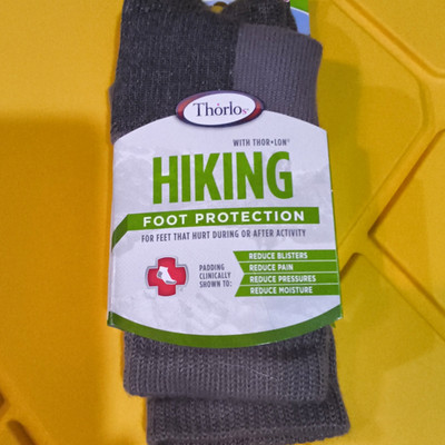 Thorlos Men's Hiking Cushioned Crew Socks Gray M Solid THOR LON KX11