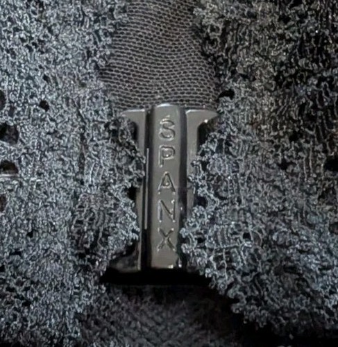 Spanx Four Play Convertible Bra Size Large Wireless w/ Front Clasp Black - Picture 2 of 7