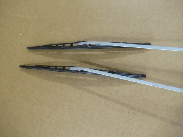 Brazos limpiaparabrisas + cuchillas ford escort mk1 (para adaptarse a un coche LHD) Foto 3 de 4